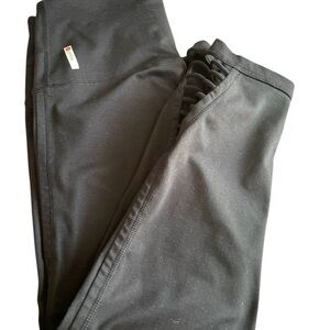 ZELLA black leggings with Side Detail.